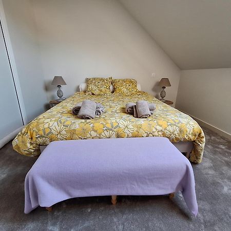 La Chambre Mademoiselle Causeuse Malville 外观 照片